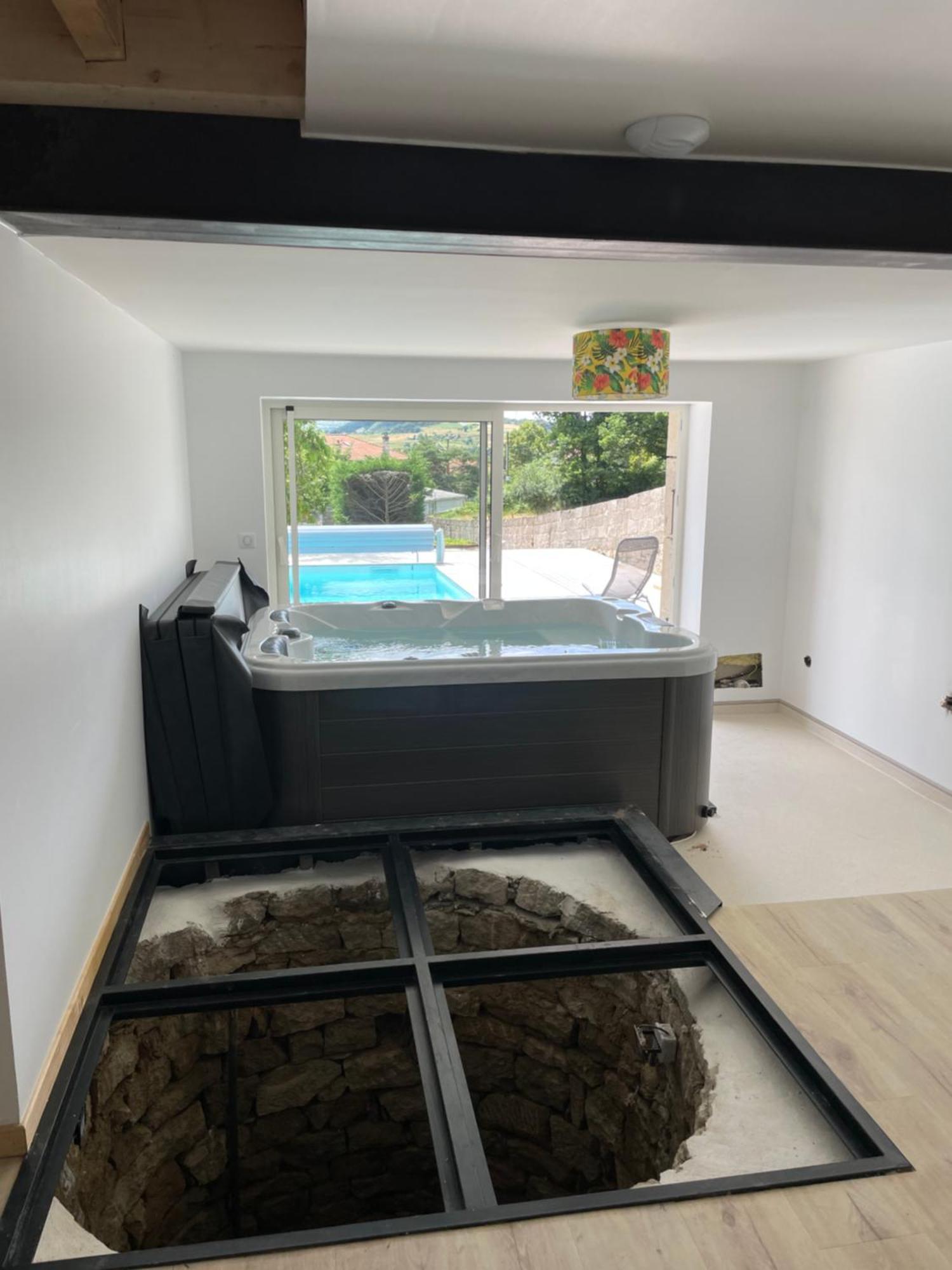 Gite Authentique Au Coeur De Blavozy Avec Piscine Privee, Jacuzzi Et Terrain De Petanque Exterior photo